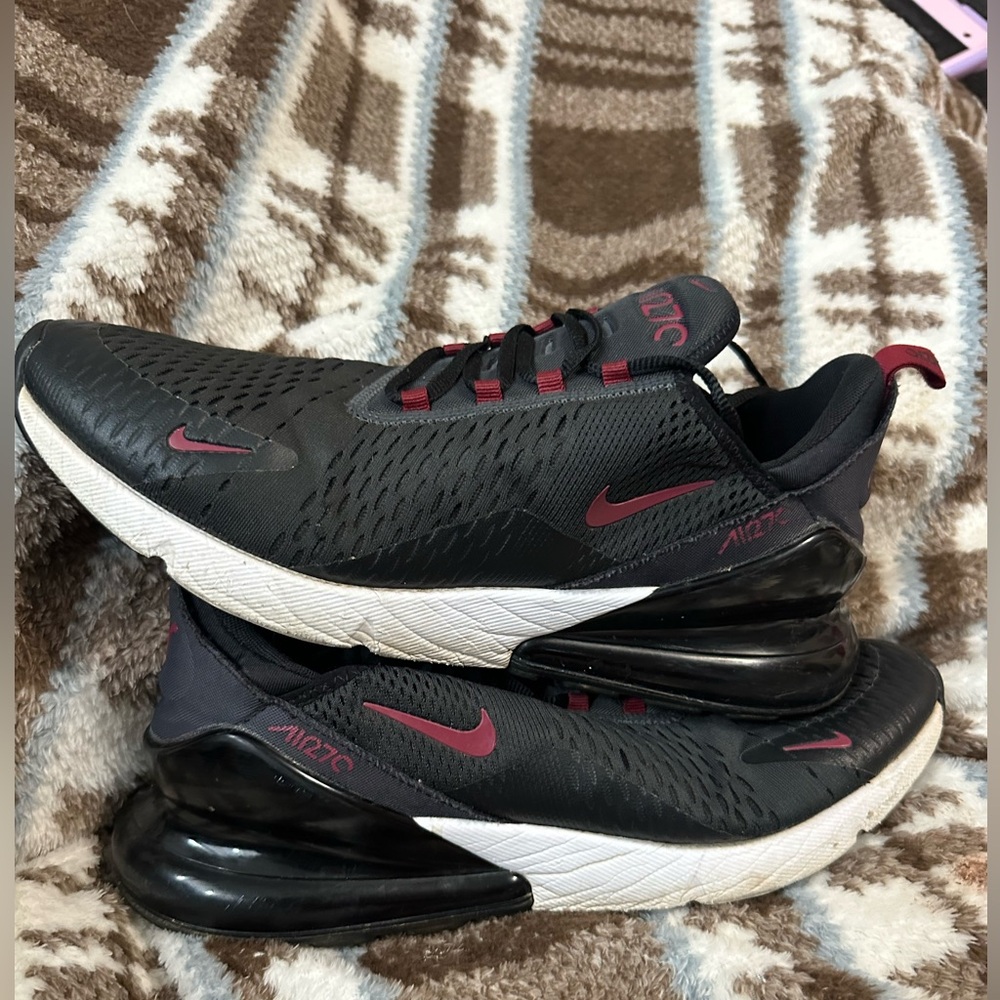 Nike Air Max 270 Anthracite Team Red  Mens Size 13